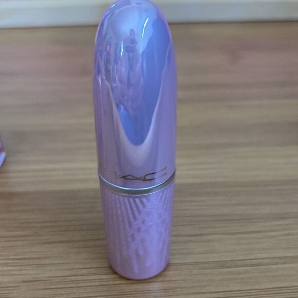 Mac Lipstick- My Heart Goes Bang (1) & Out With A Bang(SOLD) - Picture 2 of 5